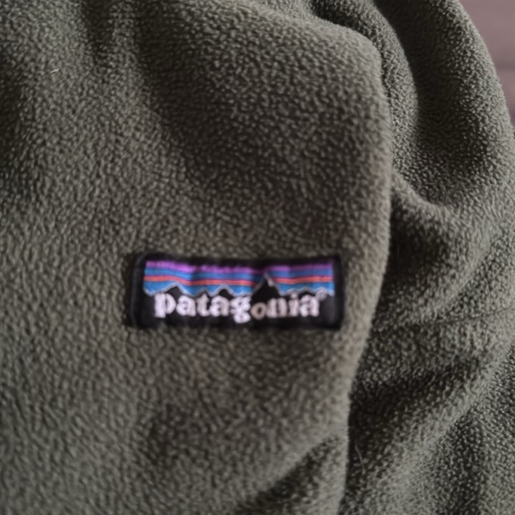 Patagonia Hooded pullover - Picture 2 of 2